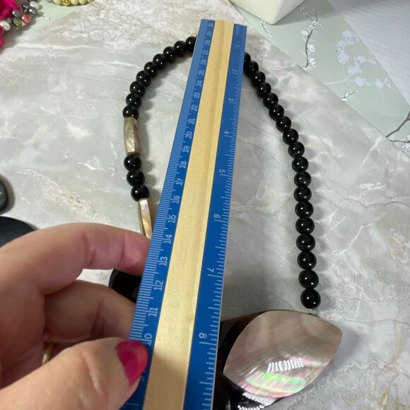 Vintage Karla Jordan art to wear mother of pearl glass necklace earrings set. - Picture 10 of 11